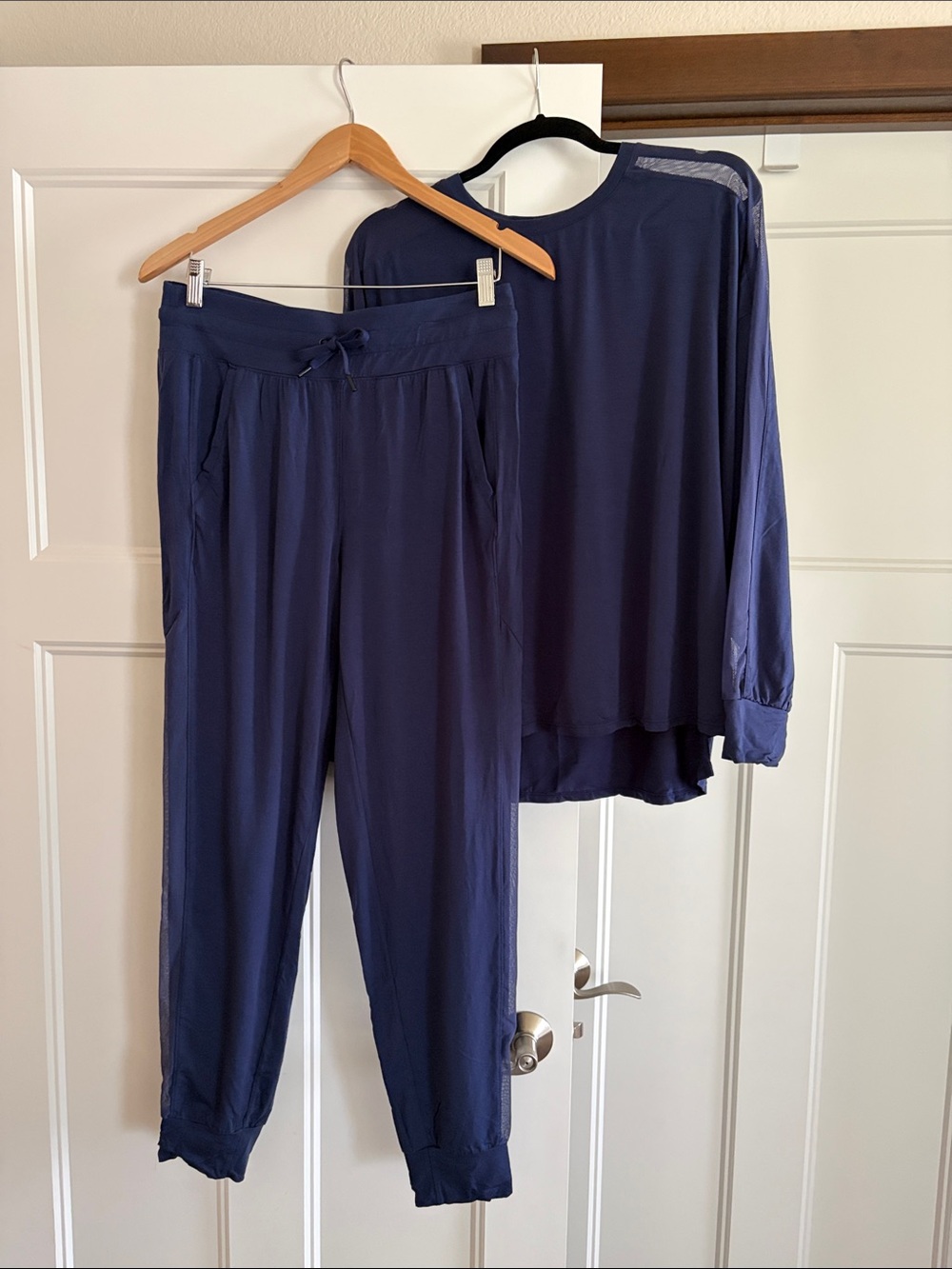 Honeylove Navy Two-Piece Joggers & Top Set